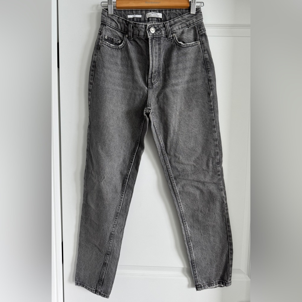 Bershka Gray Ankle Mom high waisted Jeans
